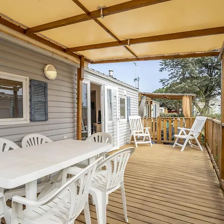 Chez Claude Holiday home *